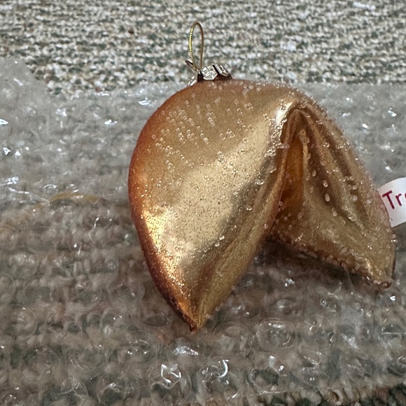 NEW Cody Foster Treat Yo Self Fortune Cookie Ornament 4" - Picture 2 of 4